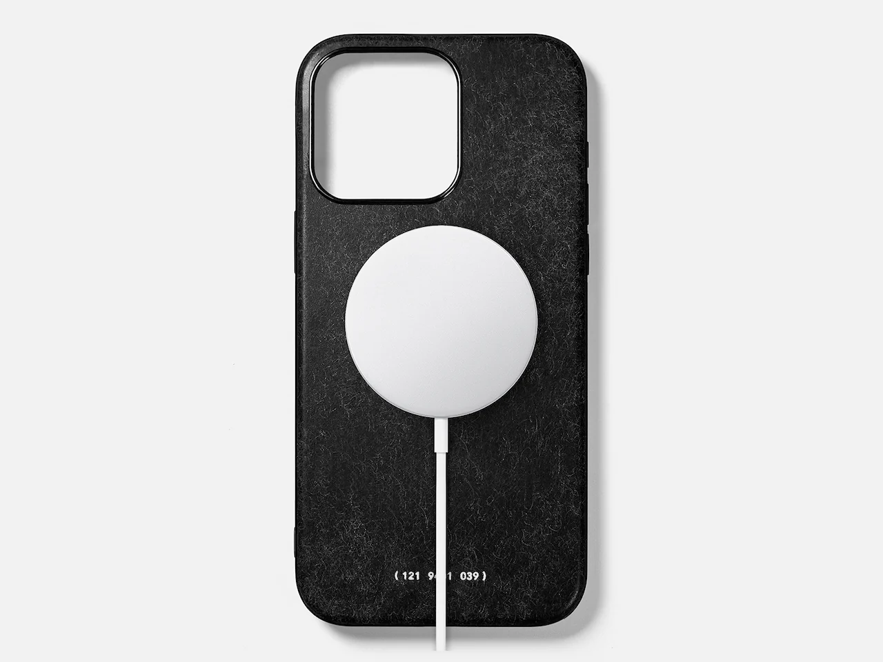 121 MagSafe Snowflake Leather Case | iPhone 15 Pro Max - Image 3
