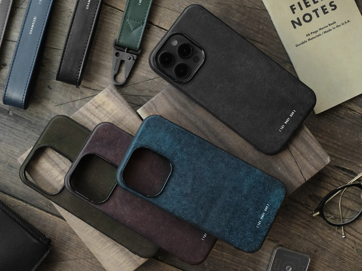 121 MagSafe Snowflake Leather Case | iPhone 15 Pro Max - Image 7