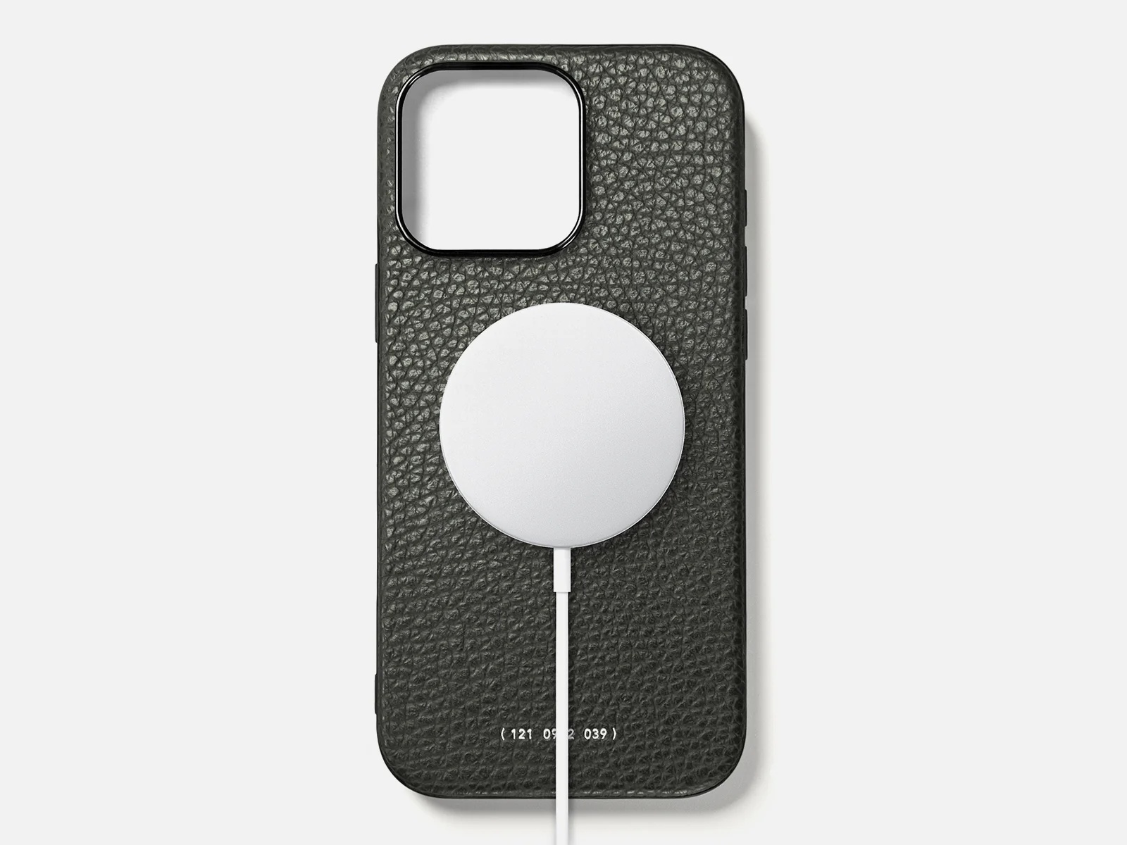 121 MagSafe Pebbled Leather Case | iPhone 16 Pro Max - Image 6