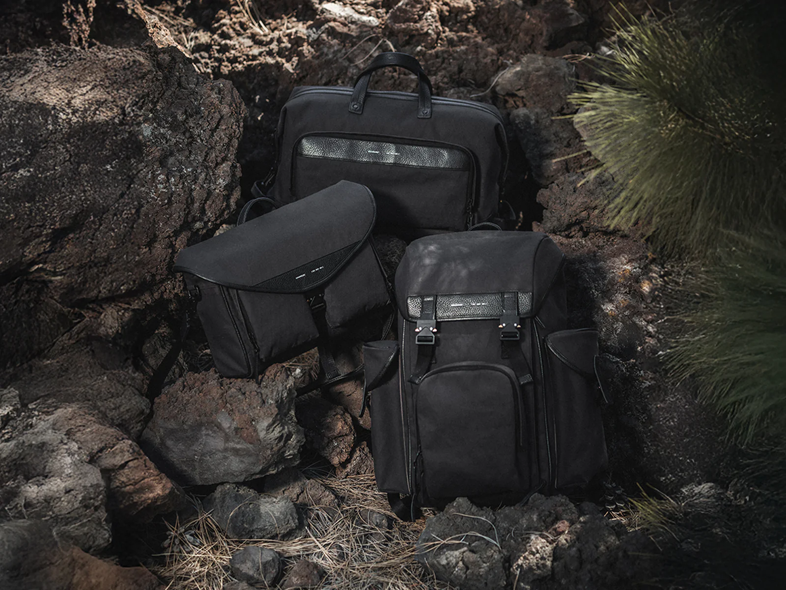 301 Adventure Backpack - Image 38